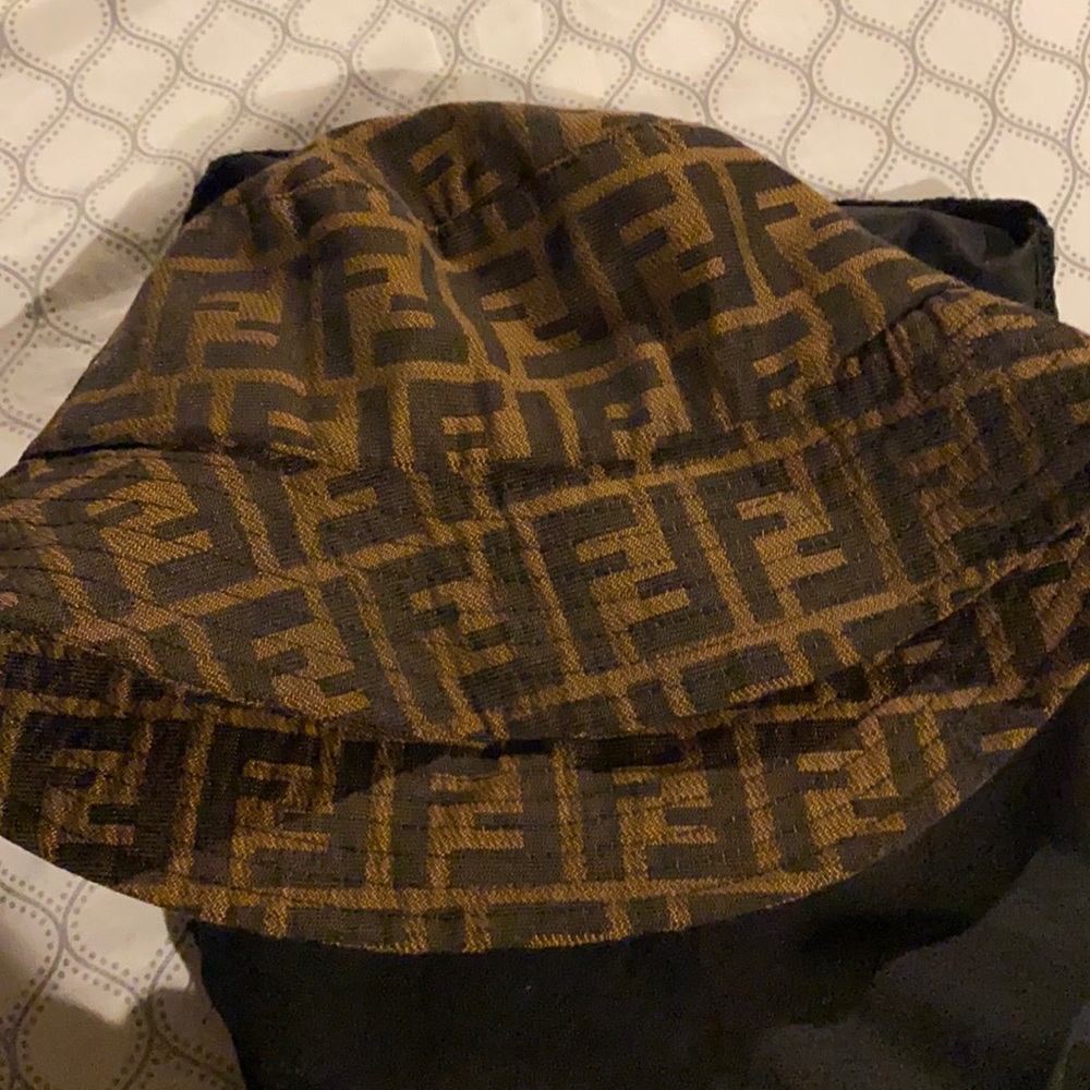F logo print hat vintage